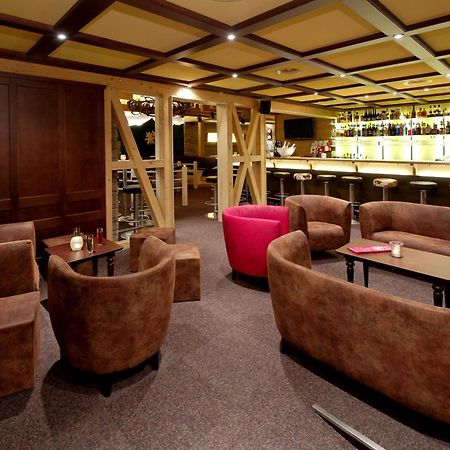 Hotel Walliserkanne Grachen Luaran gambar