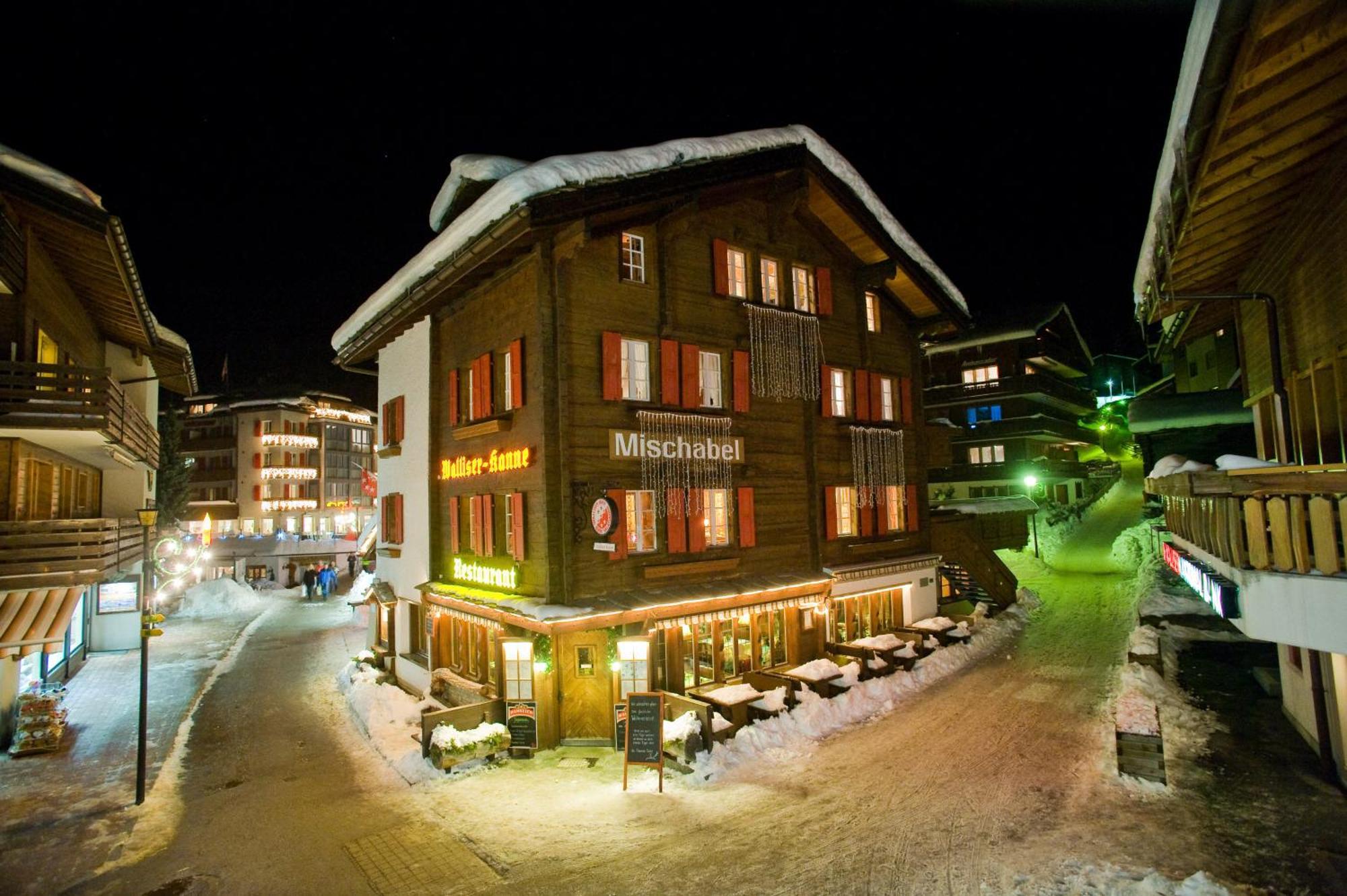 Hotel Walliserkanne Grachen Luaran gambar