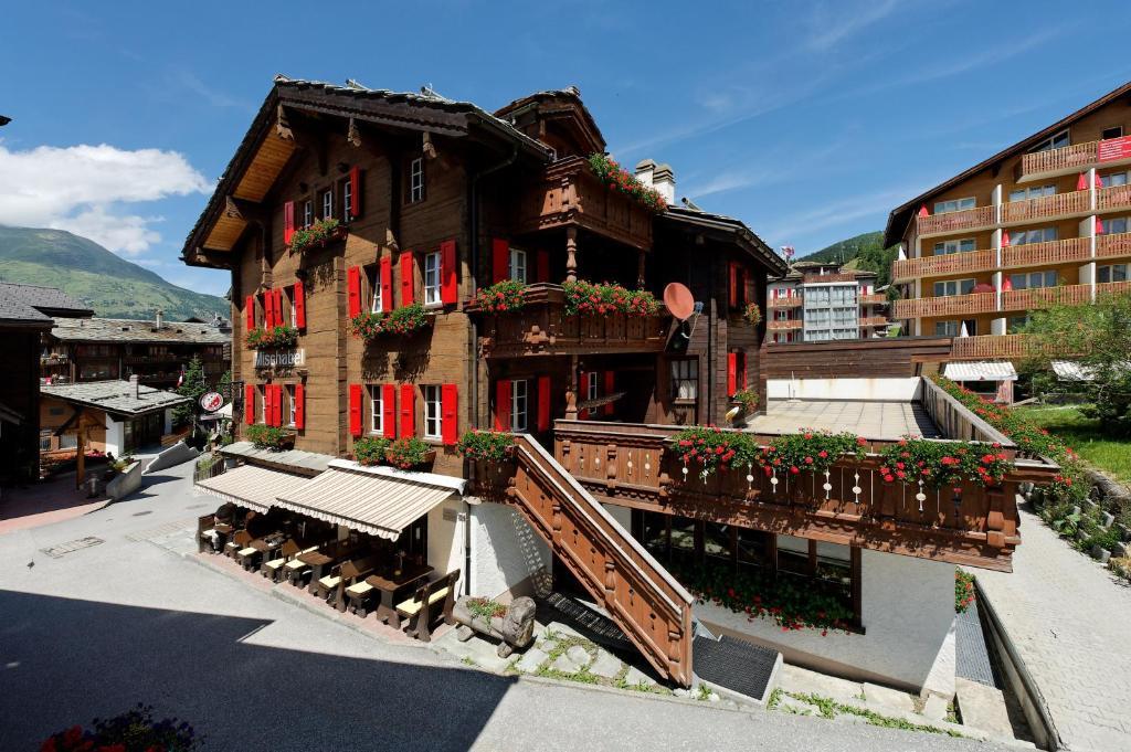 Hotel Walliserkanne Grachen Bilik gambar