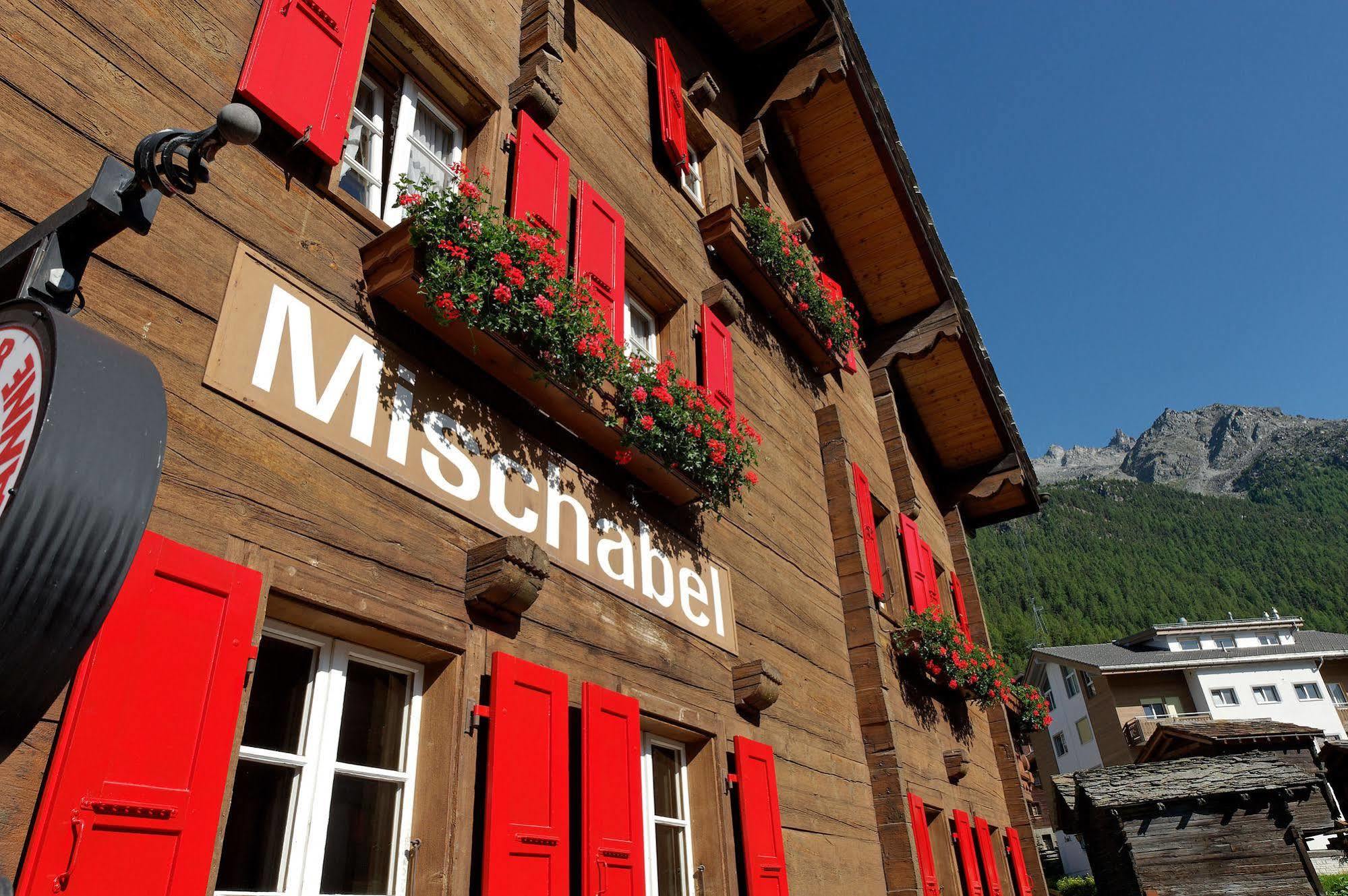 Hotel Walliserkanne Grachen Luaran gambar